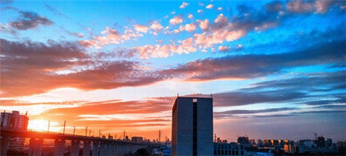 车上仪表盘标志大全一个a是什么（车上仪表盘标志大全一个a是什么意思）