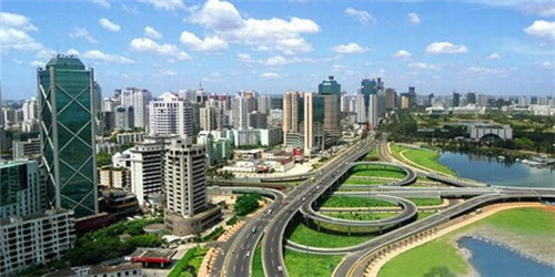 减脂可以吃炒鸡脖吗（减肥可以吃炒鸡吗）